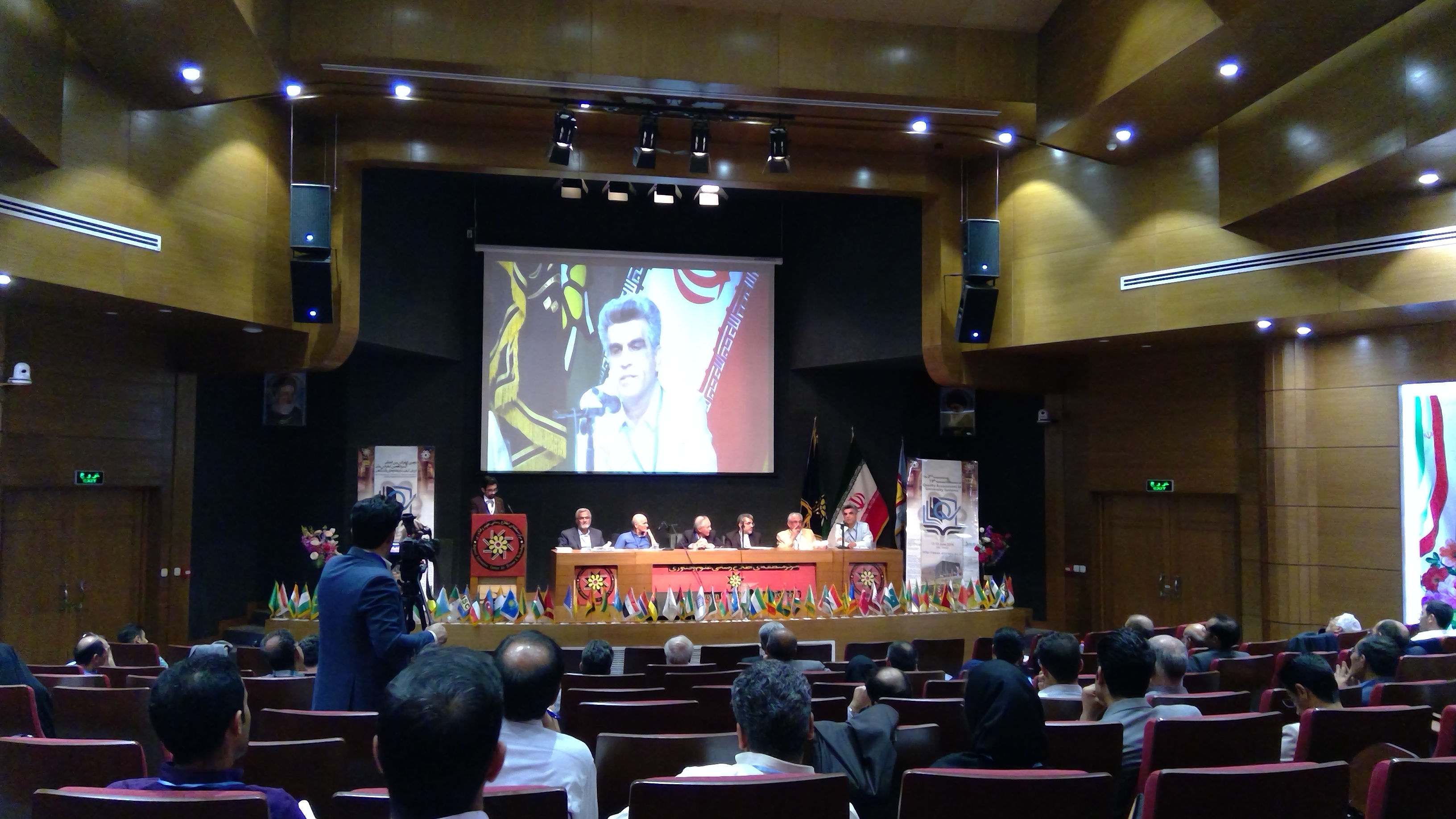 رسیدن به توسعه پایدار با تکیه بر توان دانشگاهیان